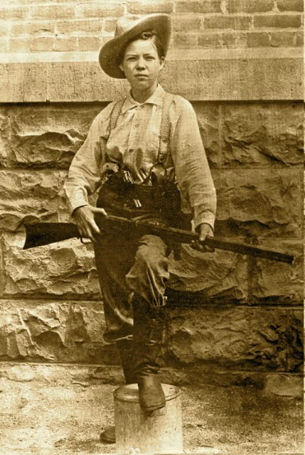 Pearl Hart - Old West Woman Outlaw